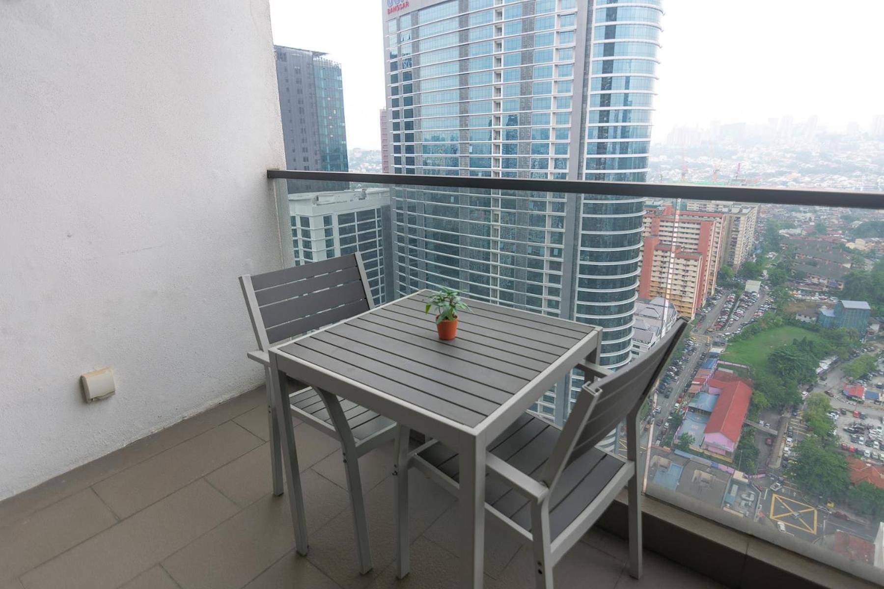 A Lovely High-floor Loft At Est Brickfields Pangsapuri *