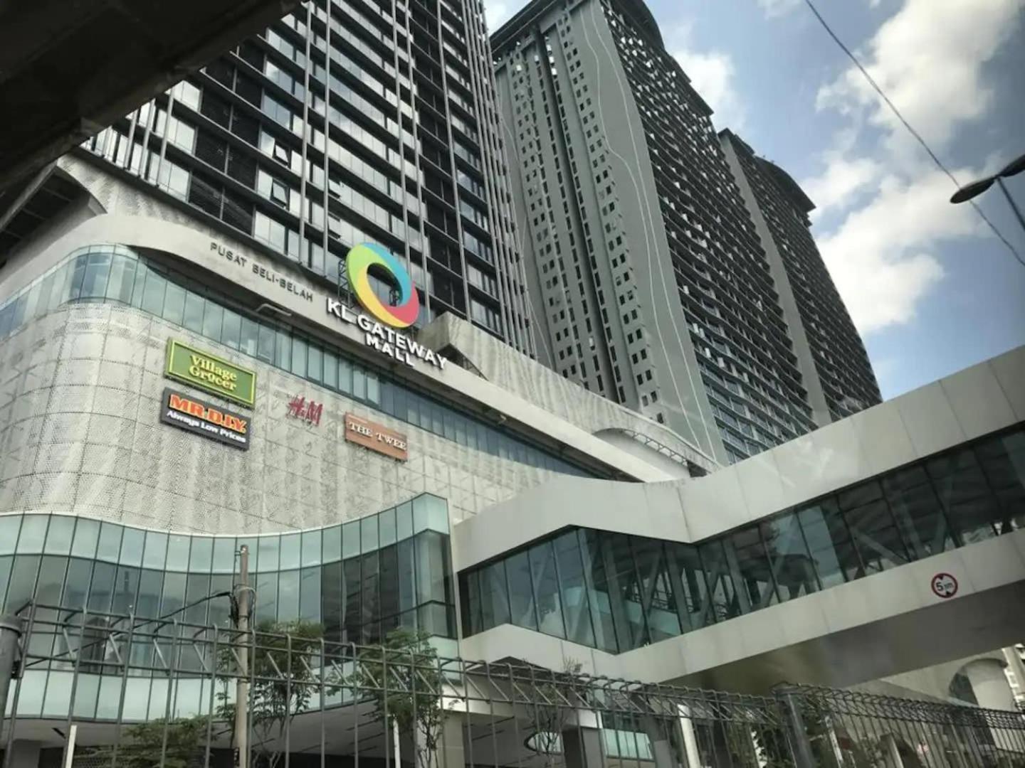 Pangsapuri A Lovely High-floor Loft At Est Brickfields Kuala Lumpur